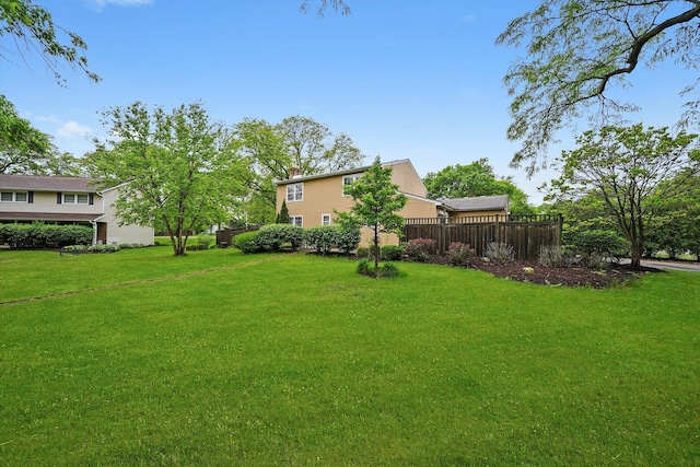 1136 S Naper Blvd, Naperville, IL 60540 - view of yard
