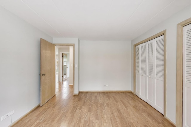 6478 N NW Hwy Unit 1, Chicago, IL 60631 - unfurnished bedroom with light wood finished floors and baseboards