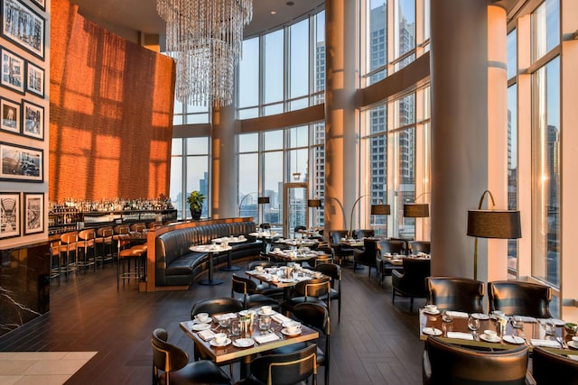 401 N Wabash Ave Unit 51C, Chicago, IL 60611 - community lobby with a towering ceiling and a city view