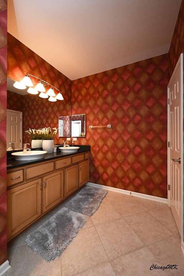 328 Erie Cir, Bloomingdale, IL 60108 - bathroom featuring double vanity