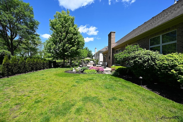 328 Erie Cir, Bloomingdale, IL 60108 - view of yard with a patio and outdoor lounge area