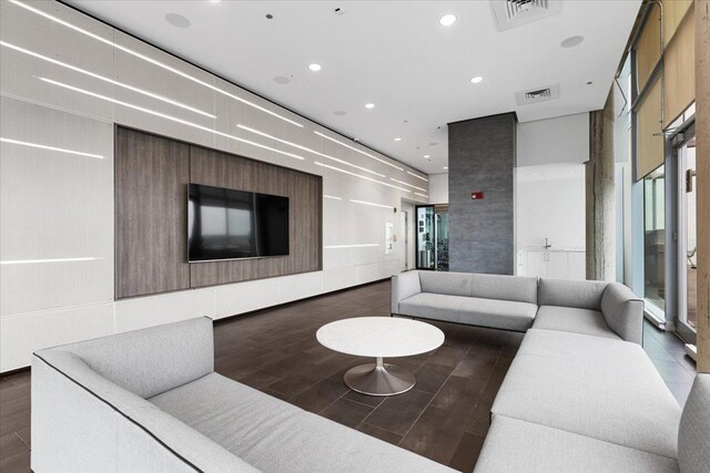 600 N Fairbanks Ct Unit 3306, Chicago, IL 60611 - lobby featuring recessed lighting