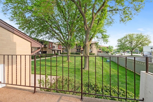 4739 W 105th St Unit 101, Oak Lawn, IL 60453 - view of yard with a residential view