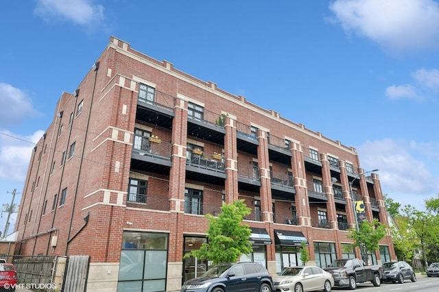 4141 N Kedzie Ave Unit 204, Chicago, IL 60618 - view of apartment building / complex