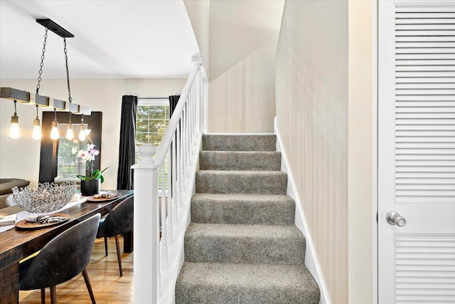 714 Shepard Ct, Gurnee, IL 60031 - staircase featuring baseboards