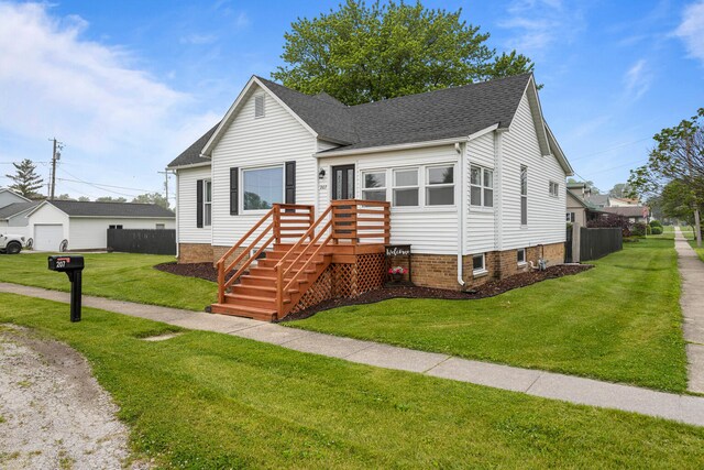 207 N E Ave, Ogden, IL 61859 - view of front facade featuring roof with shingles