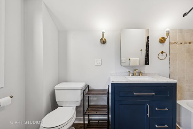 374 E Crystal Lake Ave, Crystal Lake, IL 60014 - bathroom with toilet, vanity, and shower / bath combination