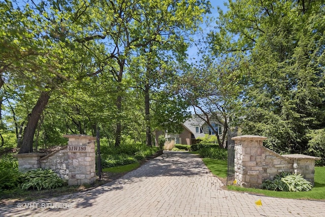 41W180 Highwood Ct, Elburn, IL 60119 - view of gate