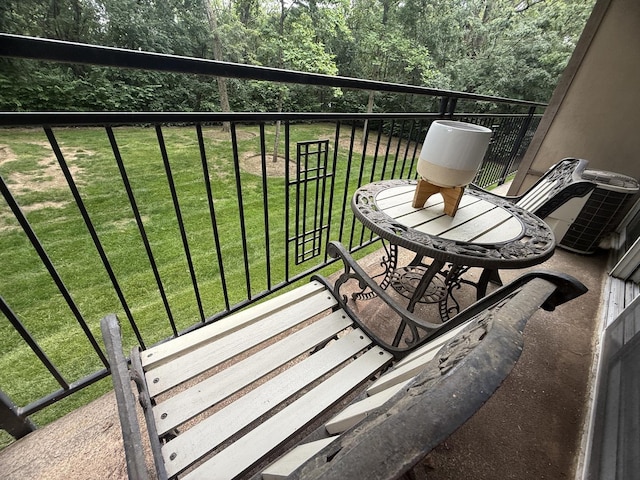 5800 Oakwood Dr Unit 2J, Lisle, IL 60532 - view of balcony