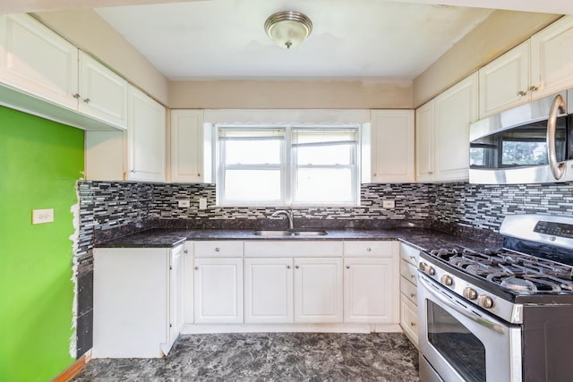 4224 W 109th St, Oak Lawn, IL 60453 - kitchen with stainless steel appliances, a sink, decorative backsplash, and white cabinets