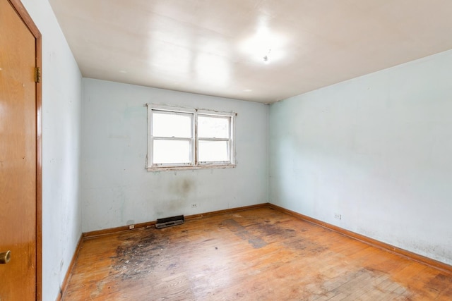 4224 W 109th St, Oak Lawn, IL 60453 - unfurnished room with hardwood / wood-style floors and baseboards