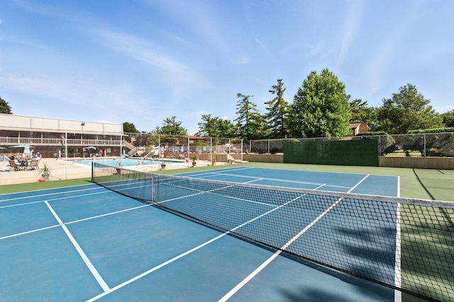 2S404 Emerald Green Dr Unit 44-H, Warrenville, IL 60555 - view of tennis court featuring community basketball court
