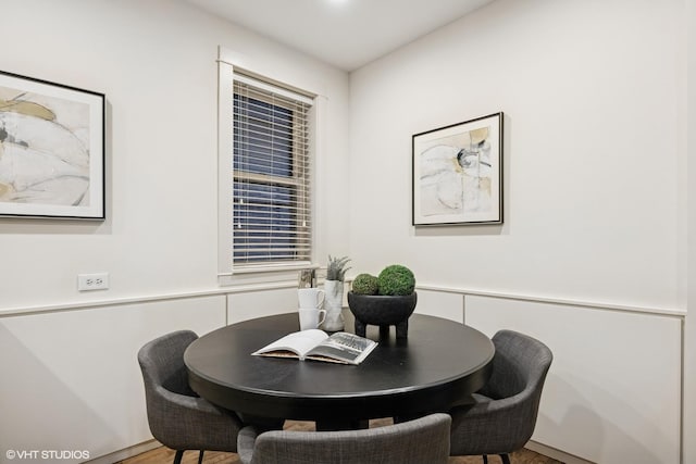 3120 N Sheridan Rd Unit A1, Chicago, IL 60657 - dining room featuring wood finished floors