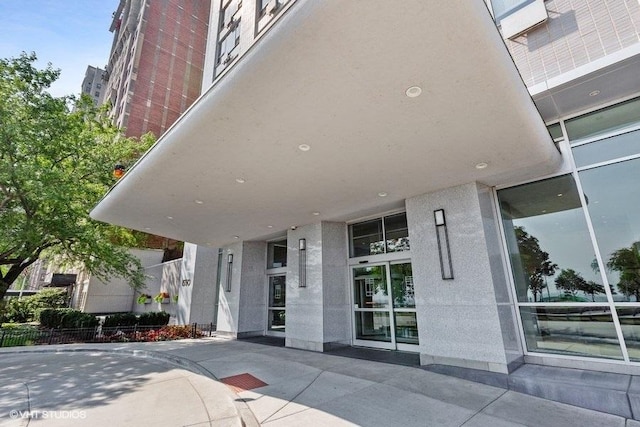 1550 N Lake Shore Dr Unit 7D, Chicago, IL 60610 - view of doorway to property