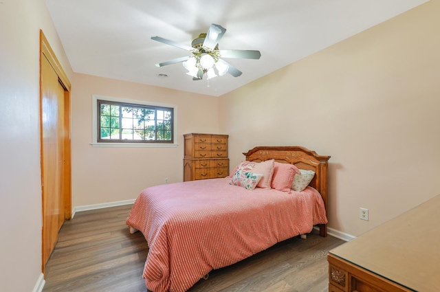 480 W Kennedy Rd, Braidwood, IL 60408 - bedroom with light wood finished floors, a closet, baseboards, and a ceiling fan