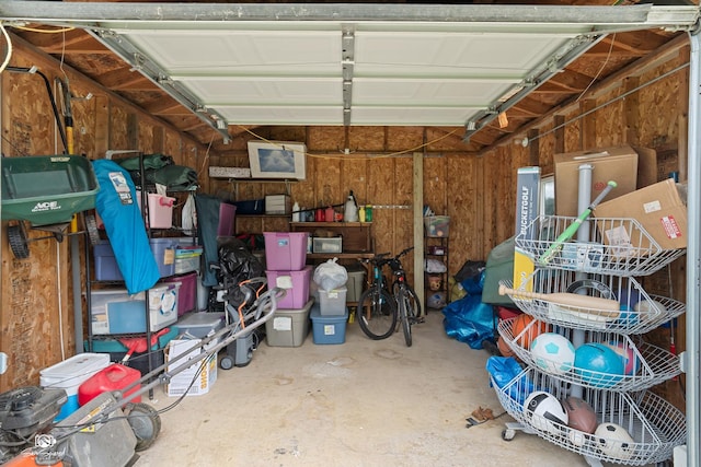 1245 W Lotus Ln, Kankakee, IL 60901 - view of garage