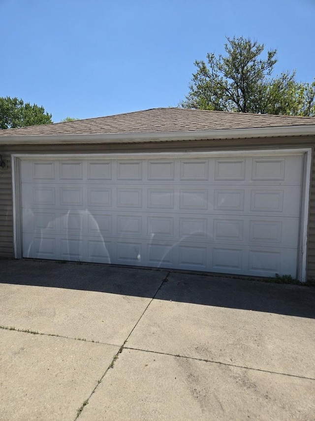17506 Bernadine St, Lansing, IL 60438 - view of garage