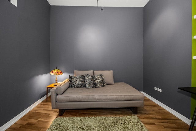 1000 W Leland St Unit 9B, Chicago, IL 60640 - sitting room with baseboards and wood finished floors