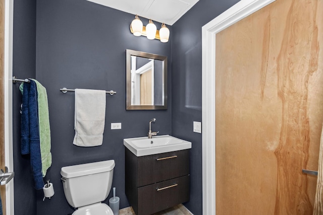 1000 W Leland St Unit 9B, Chicago, IL 60640 - bathroom with vanity and toilet