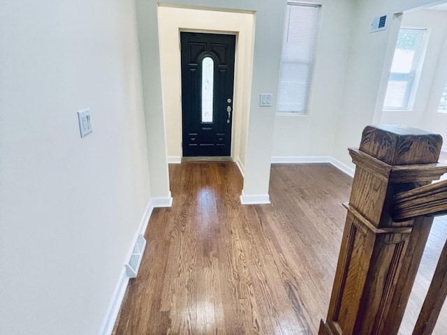 1426 N Central Park Ave, Chicago, IL 60651 - entryway featuring wood finished floors and baseboards