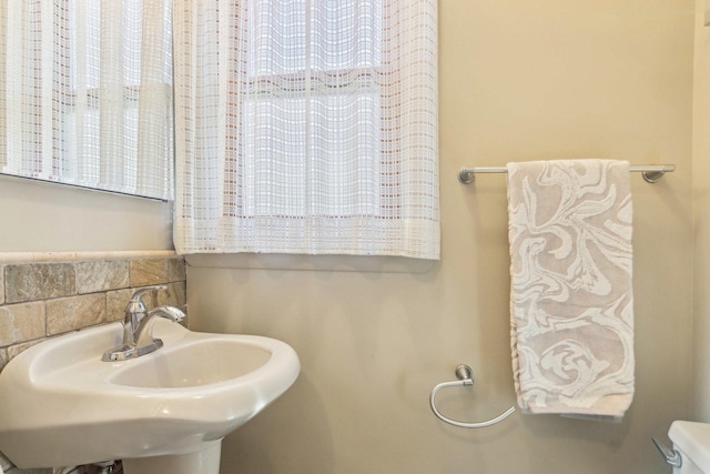 38 Northgate Rd, Riverside, IL 60546 - bathroom featuring a sink and toilet