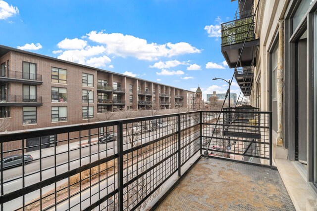 1645 W Ogden Ave Unit 304, Chicago, IL 60612 - view of balcony