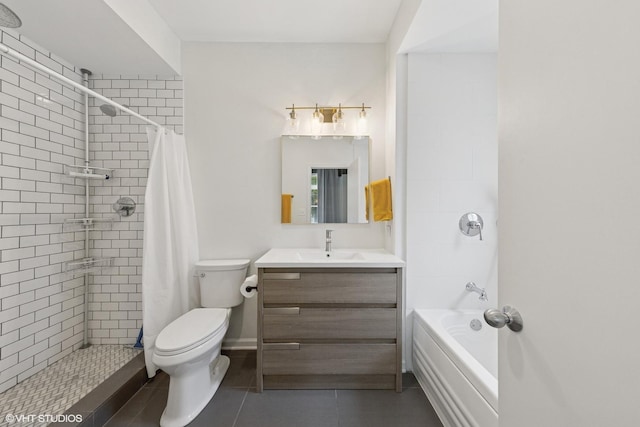 1615 N Oakley Ave Unit 2S, Chicago, IL 60647 - bathroom featuring tile patterned floors, toilet, vanity, and shower / bathtub combination with curtain