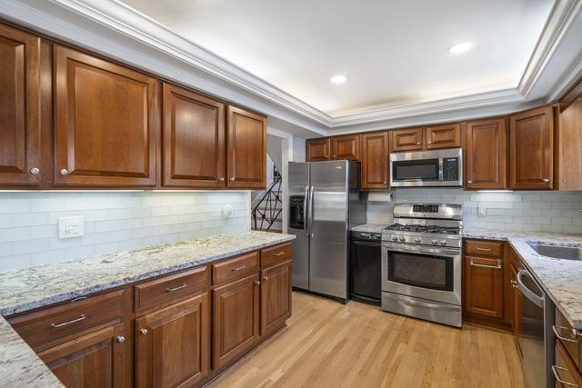 1901 E Cholo Ln, Mount Prospect, IL 60056 - photo 7