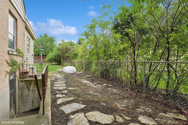5748 N Lansing Ave, Chicago, IL 60646 - view of yard