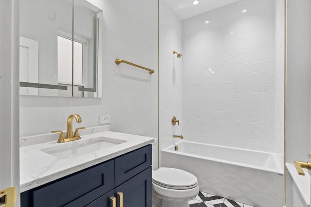 6233 S Woodlawn Ave Unit 2, Chicago, IL 60637 - full bathroom featuring toilet, vanity, and shower / tub combination