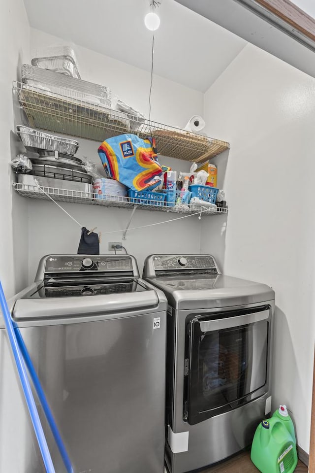 11036 Jodan Dr Unit 3D, Oak Lawn, IL 60453 - laundry area featuring washing machine and dryer