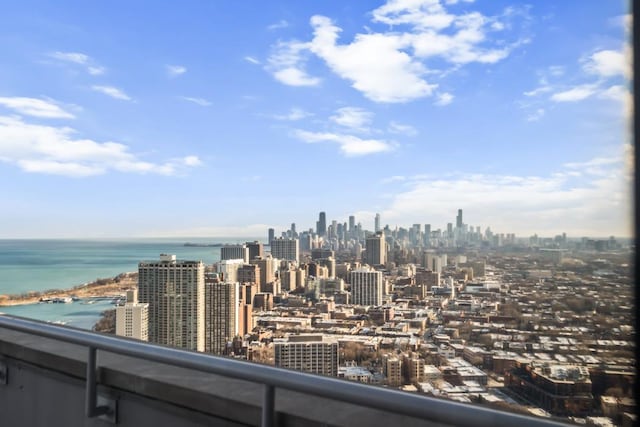 3660 N Lake Shore Dr Unit 2712, Chicago, IL 60613 - view of city skyline with a nearby body of water