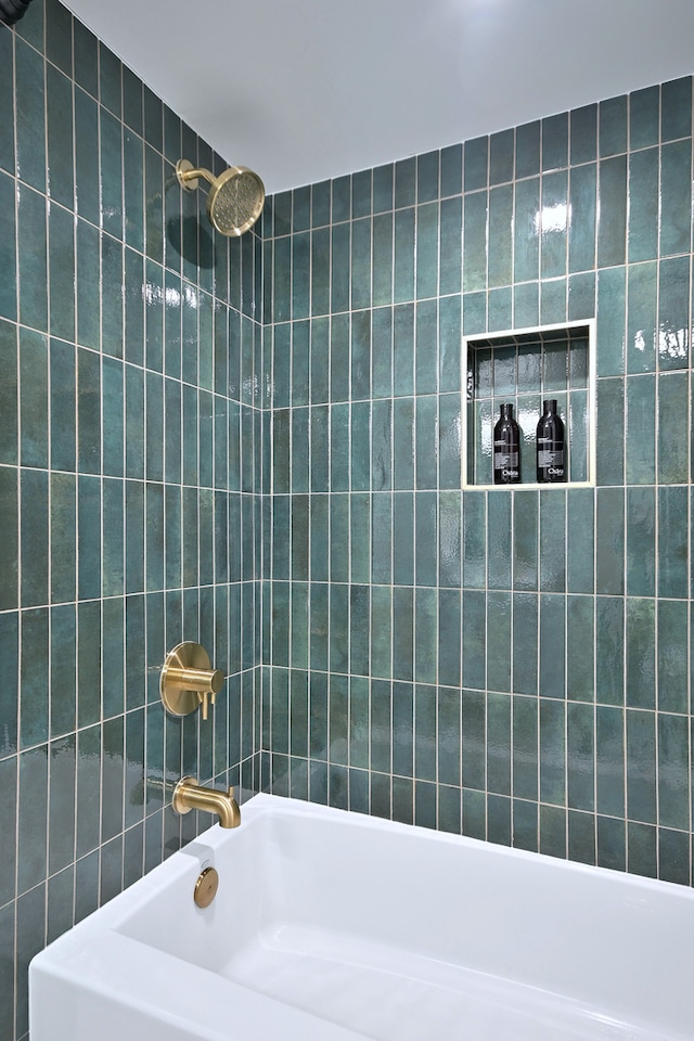 7049 N Caldwell Ave, Chicago, IL 60646 - photo 40