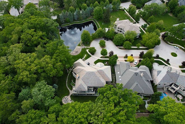 115 Carmela Ct, Bloomingdale, IL 60108 - aerial view of residential area featuring a large body of water