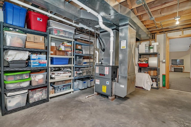 507 Cambridge Ln, Shorewood, IL 60404 - unfinished below grade area featuring heating unit