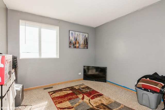 120 Presidential Blvd, Oswego, IL 60543 - living area with baseboards and carpet