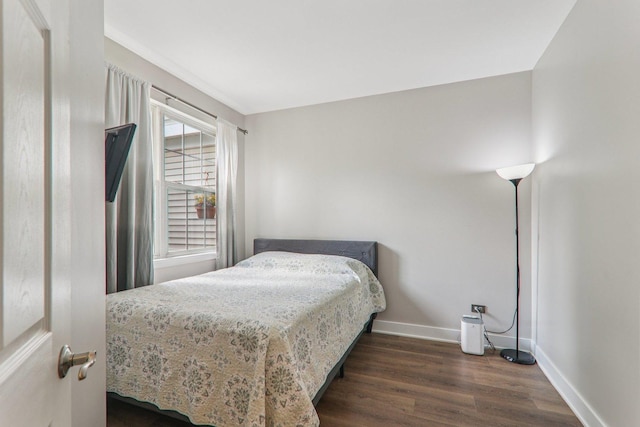 3032 Kentshire Cir, Naperville, IL 60564 - bedroom with baseboards and wood finished floors