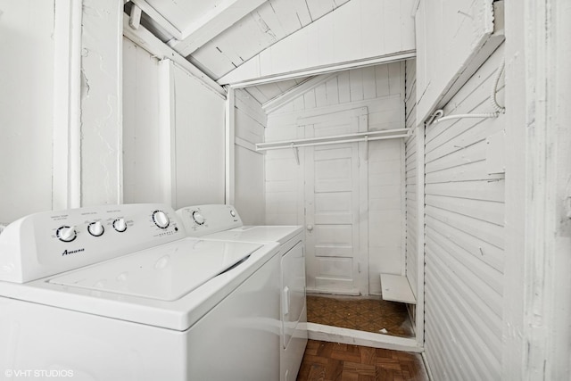 2542 N Long Ave, Chicago, IL 60639 - washroom featuring washing machine and clothes dryer