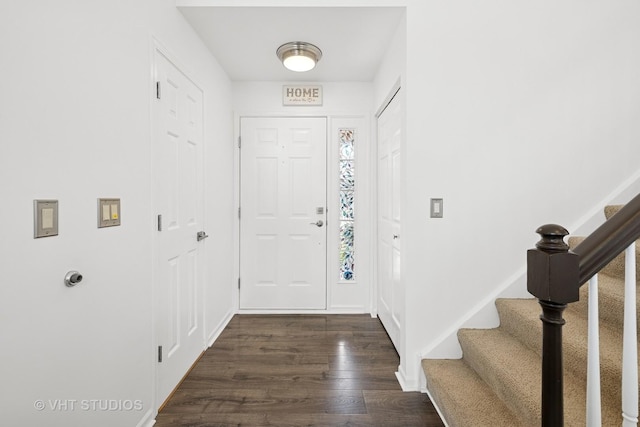 1577 Plum Ct, Grayslake, IL 60030 - photo 2