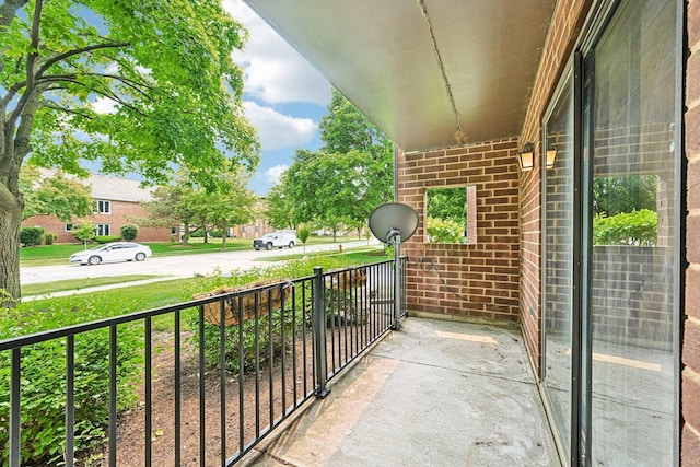 1221 Chalet Rd Unit 101, Naperville, IL 60563 - view of porch
