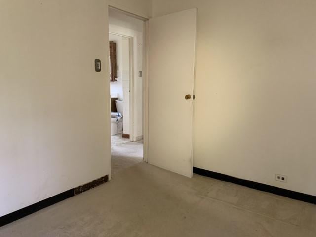 323 Windsor St, Park Forest, IL 60466 - empty room featuring baseboards