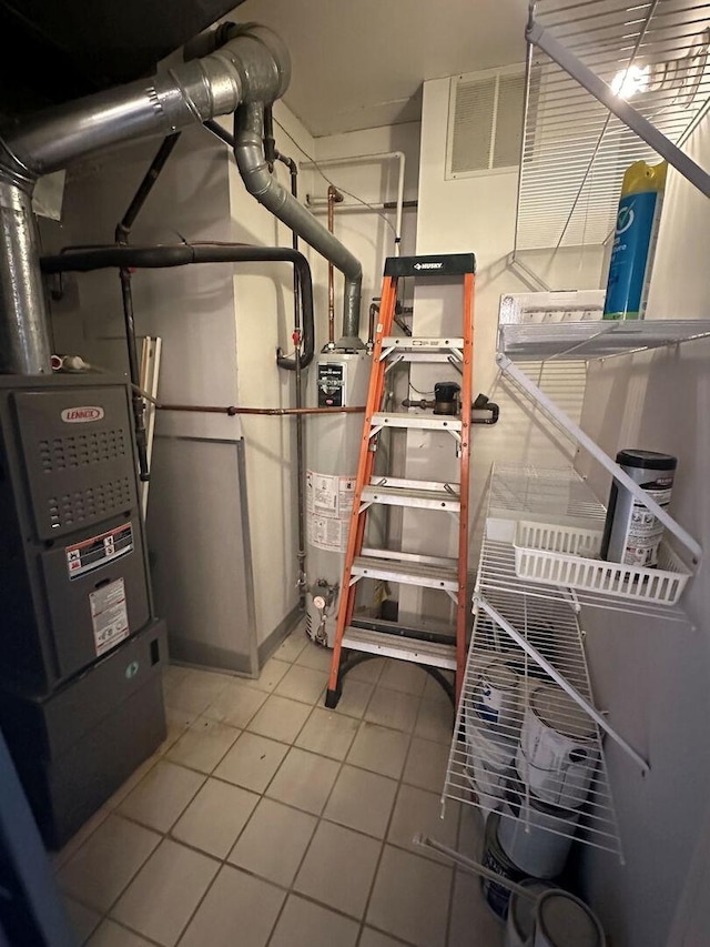 1133 N 7th St Unit 806, Rochelle, IL 61068 - utility room with water heater