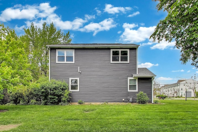 3205 Meadow Dr, Rolling Meadows, IL 60008 - view of side of property featuring a lawn