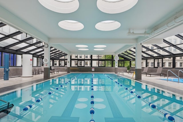 405 N Wabash Ave Unit 3103, Chicago, IL 60611 - view of indoor pool
