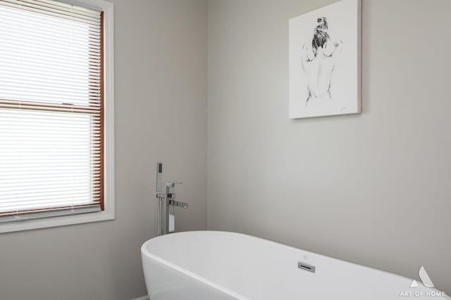 3365 Charlemaine Dr, Aurora, IL 60504 - bathroom featuring a soaking tub