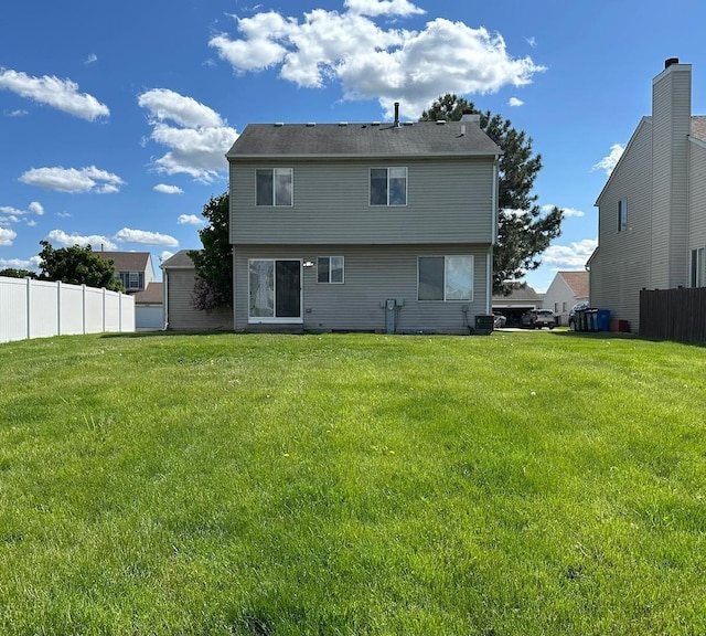 1458 Woodland Dr, South Elgin, IL 60177 - view of back of property
