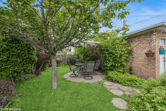 5513 Mulford St, Skokie, IL 60077 - view of yard with a patio area