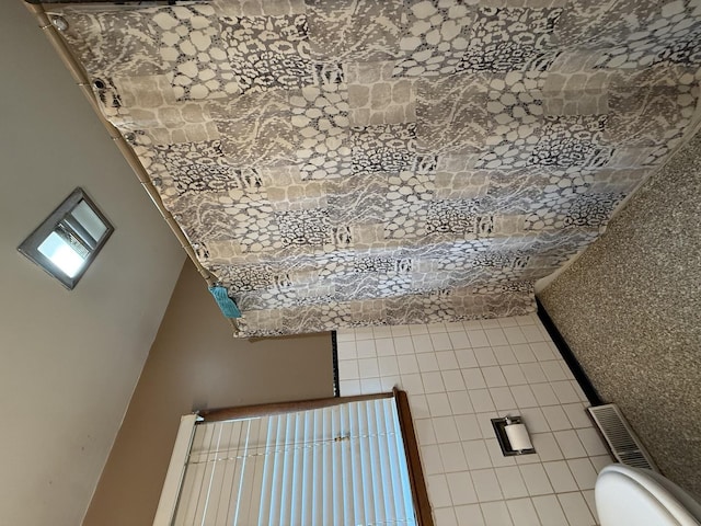 612 S 1st Ave, Forreston, IL 61030 - bathroom with toilet
