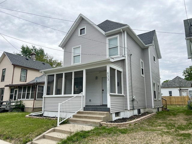 833 S Liberty Ave, Freeport, IL 61032 - photo 1