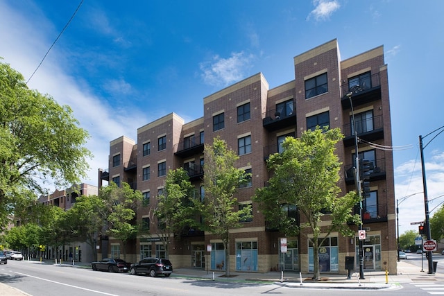 207 E 31st St Unit 2B, Chicago, IL 60616 - view of apartment building / complex